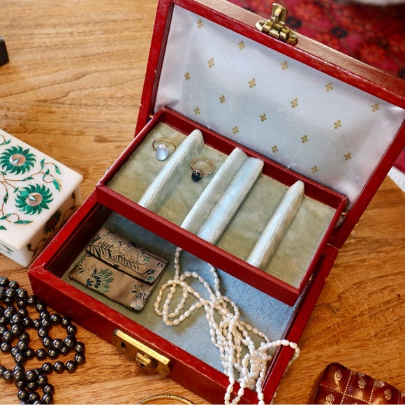 Vintage Mid Century Jewelry Box - Picture 5 of 10